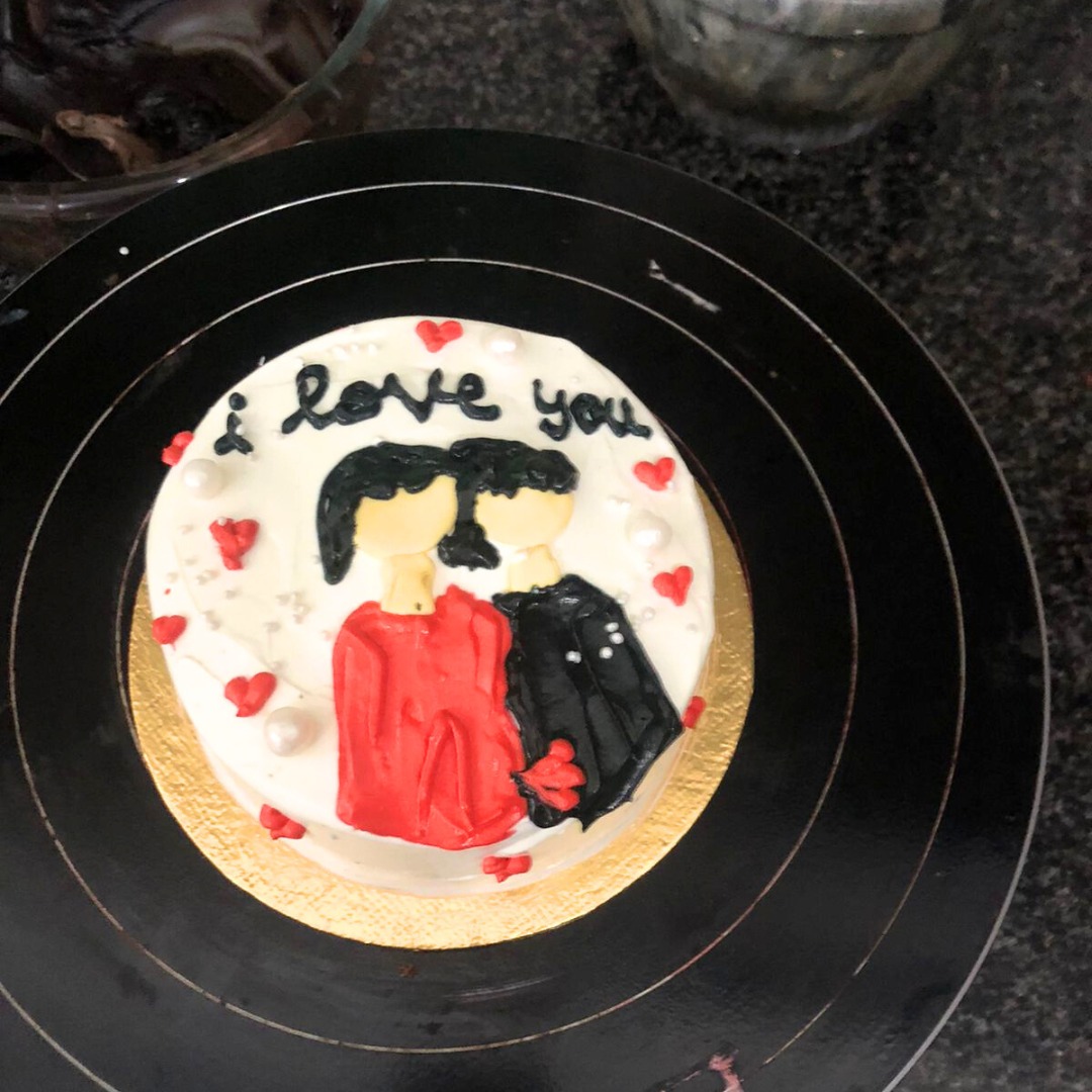 424679320_296578856768093_2998795258086720632_n Birthday Couple - Image 1